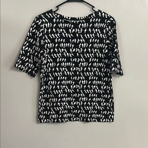 Black and White Patterned Women's Top